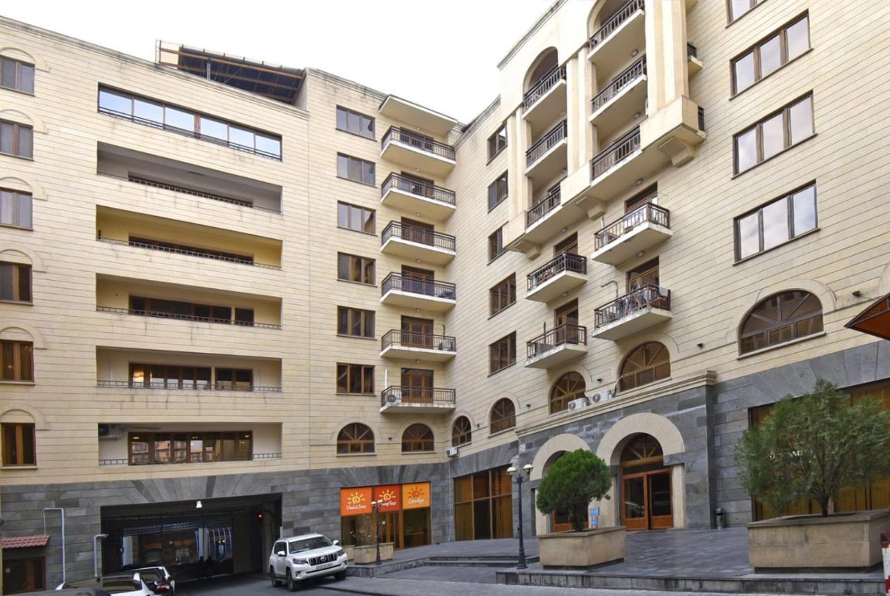 Byuzand7 New Building In Republic Square Erevan Esterno foto